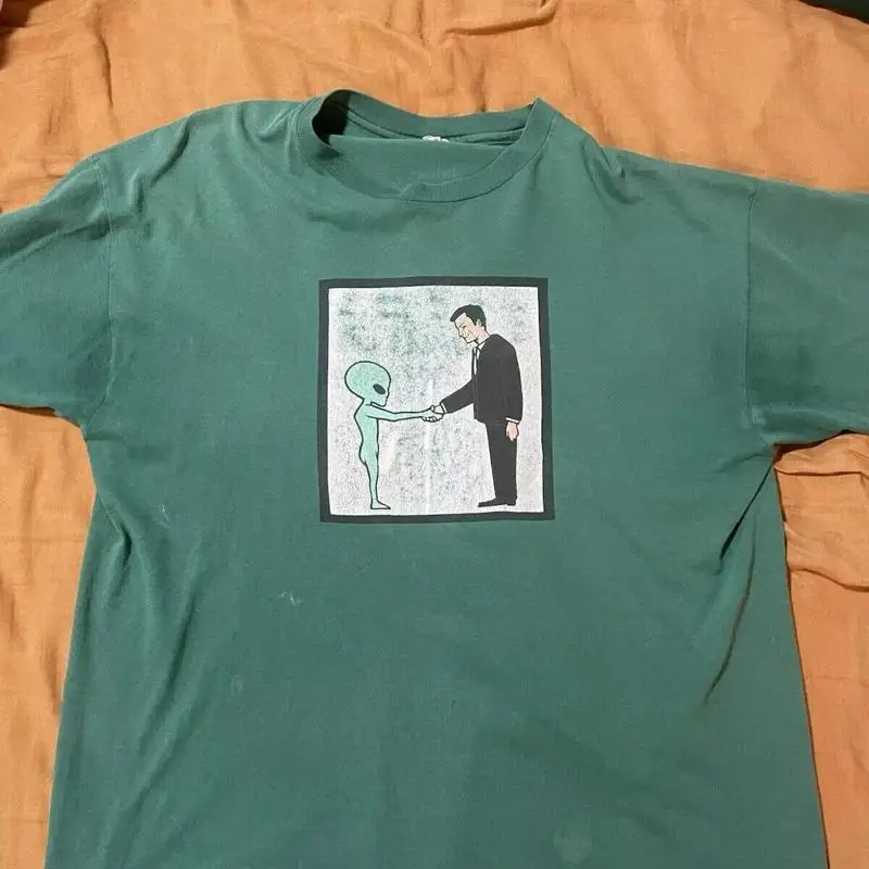 90s Helmet Band T Shirt Alien  - Band Tee Faded 90S ulasan dan harga