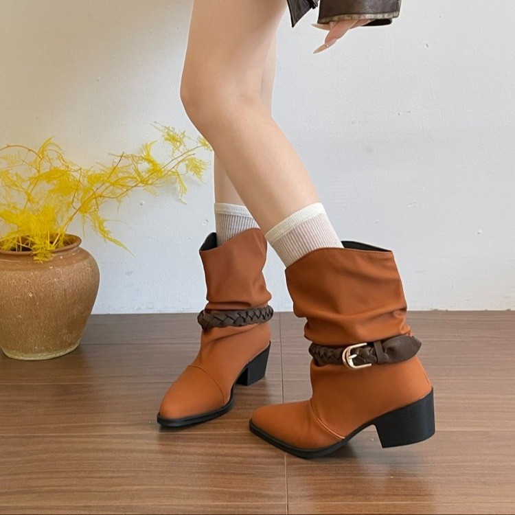 2026 New Vintage Style Pointed - Vintage And Modern Fashion ulasan dan harga